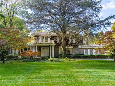 224 Wheatley Road, Old Westbury, NY, 11568