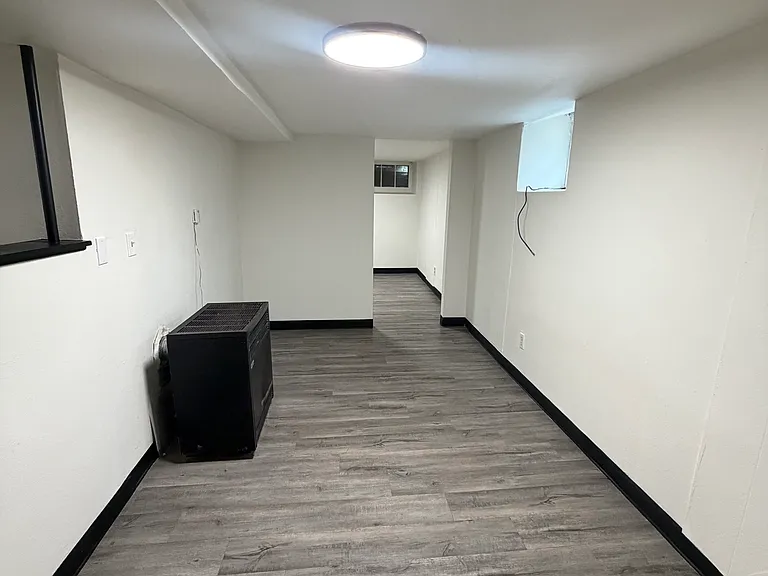 1213 Quincy St #5 — Photo 4