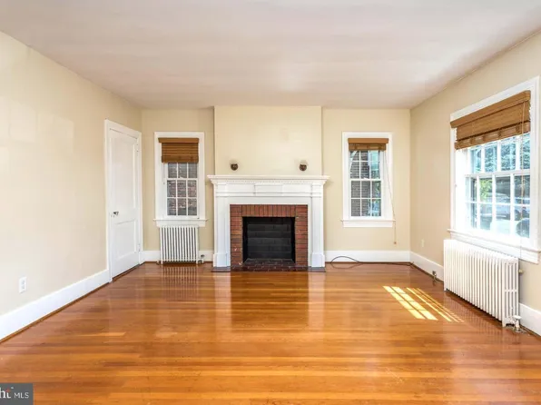 107 Morgan St, Winchester, VA 22601
