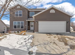 2390 Beryl St, Marion, IA 52302