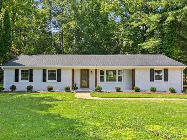 6072 Wiatt St, Gloucester, VA 23061