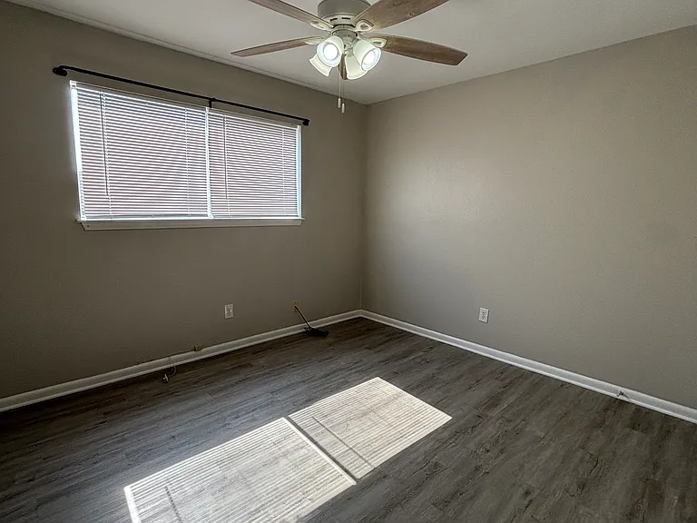 8236 Heartfield Ln — Photo 5