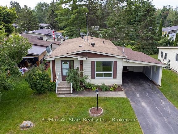 3rd image of 12 Park Cres