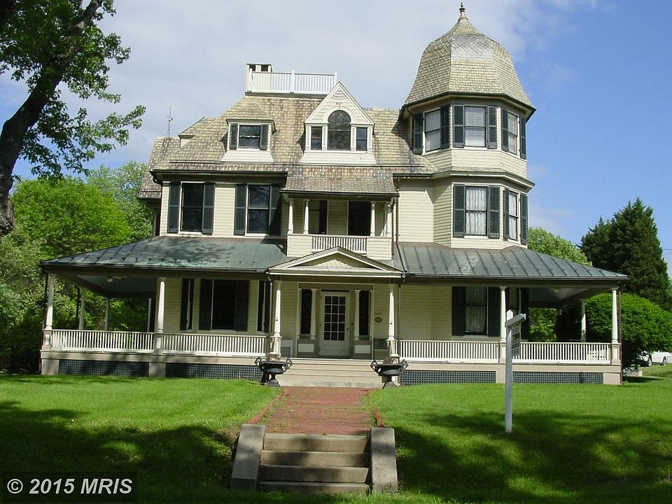 Exterior (Front)