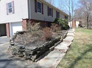 307 Glasco Tpke, Saugerties, NY 12477