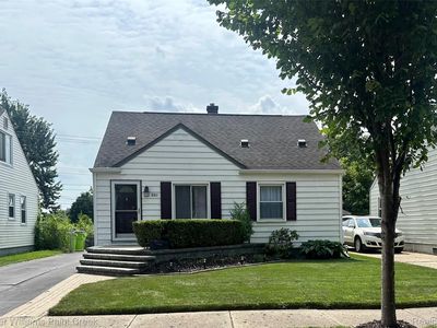 880 E Rowland Ave, Madison Heights, MI, 48071