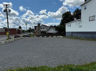 123 Broadway Blvd, Grand Falls, NB E3Z2J8