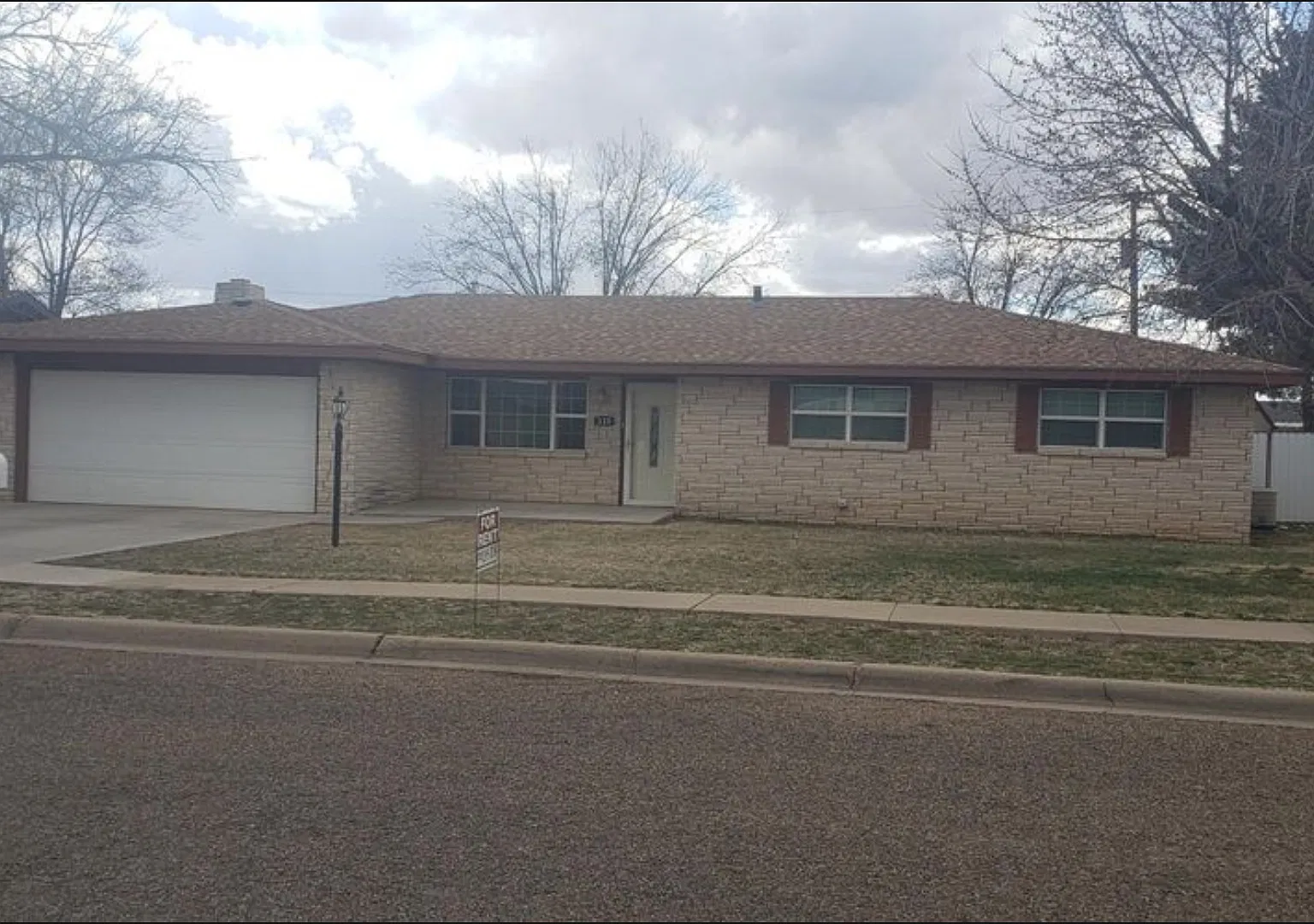3 bed, 1568 sqft, $1,200 — Photo 1