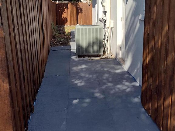 5th image of 22682 SW 65th Cir