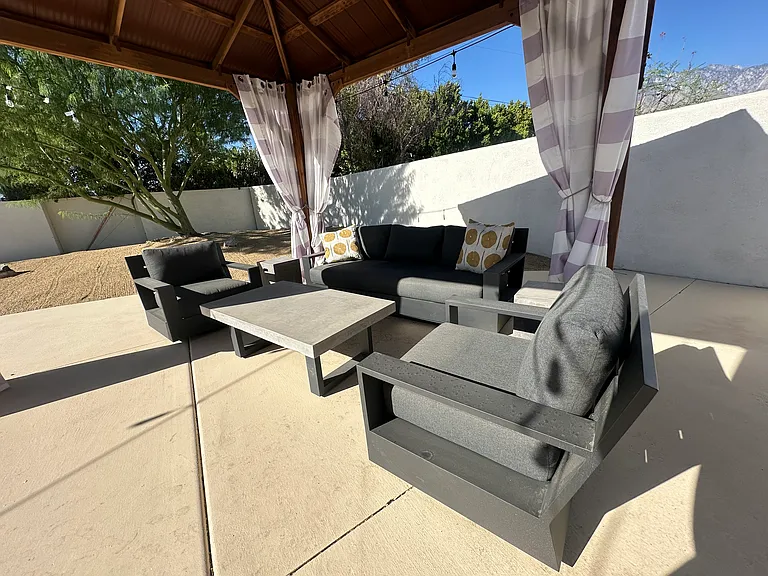 2897 E San Marino Rd — Photo 5