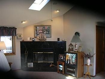 3rd image of 4656 Foxcroft Dr