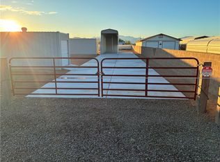 894 S San Pedro Rd, Golden Valley, AZ 86413