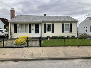 126 Memorial Dr, Pawtucket, RI 02860
