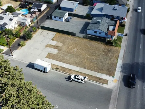 231 H St, Bakersfield, CA 93304