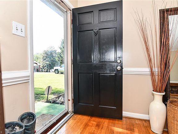3rd image of 2318 Kersey St