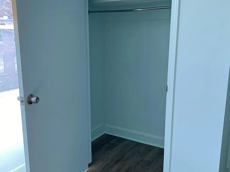 1ST BEDROOM