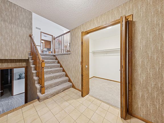 3rd image of 20856 Iran Ave