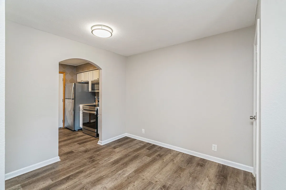 Building Photo - 220 Midtown Ln #719