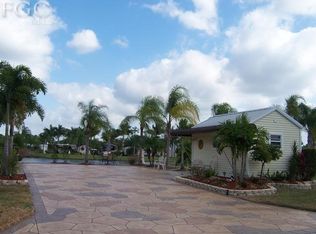 3132 E Riverbend Resort Blvd, Labelle, FL 33935