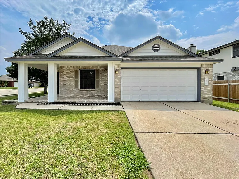 1909 Horizon Park Blvd — Photo 1