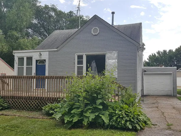1412 1st St, Webster City, IA 50595
