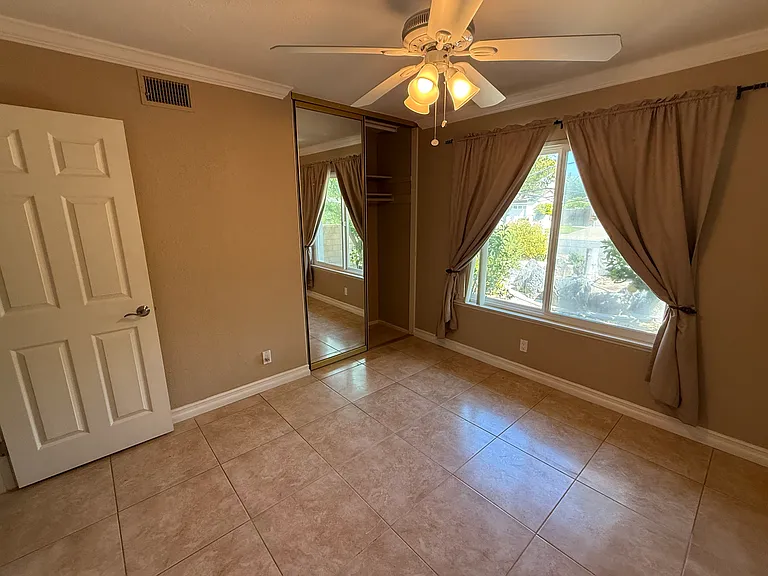 15431 Lorraine Way — Photo 10