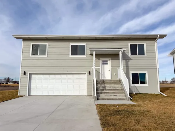 1305 S Harrison St, Lexington, NE 68850