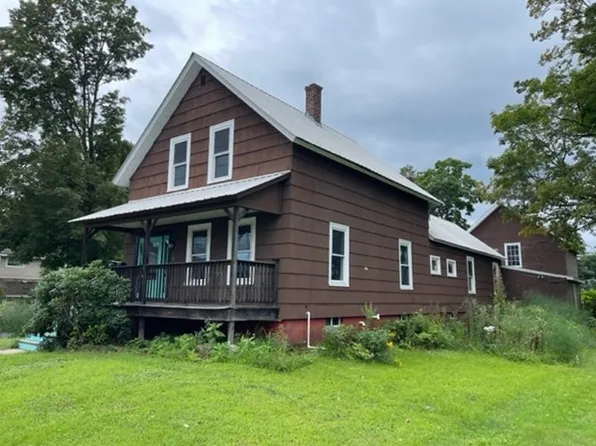 124 Wells St, Greenfield, MA 01301