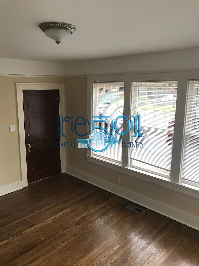 Newly Renovated Immaculate Condo In Hillcrest Just Blocks from UAMS!! — Photo 3