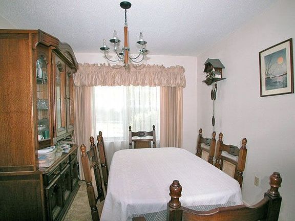 Formal dining room