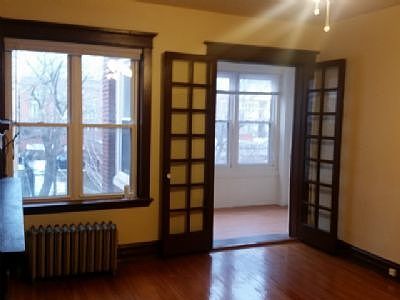 2nd image of 859 W Lawrence Ave #2W