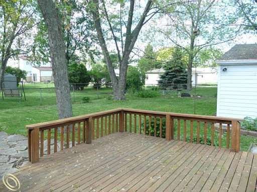 3rd image of 2479 Milverton Dr