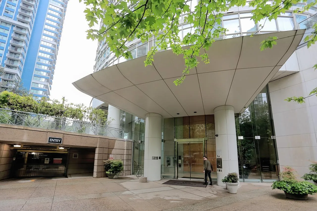  Id#204 2br Apt @ Palisades West (Downtown) — Photo 2