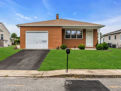 10 Spanish Wells Street, Toms River, NJ, 08757