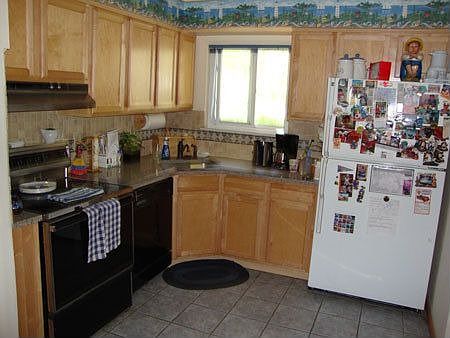 4th image of 32 Ronkonkoma Blvd