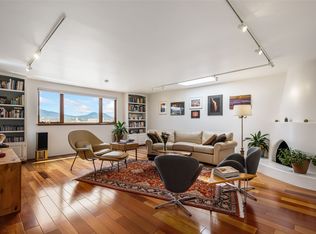 313 Loma Arisco, Santa Fe, NM 87501