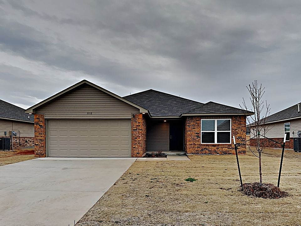 1st image of 1112 S Blackjack Ln