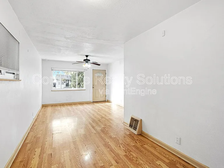 125 Perthshire Rd — Photo 7