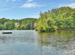 542 Pound Ridge Rd, Bedford, NY 10506