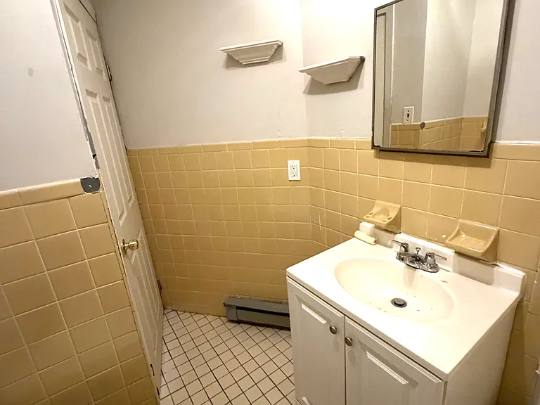 227 Beachwood Blvd — Photo 11