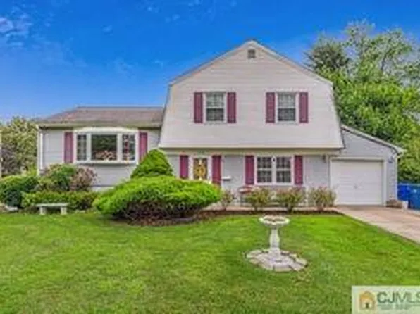 764 Carpenter Rd, North Brunswick, NJ 08902