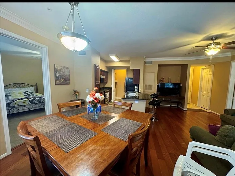 7575 Kirby Dr #1113 — Photo 12
