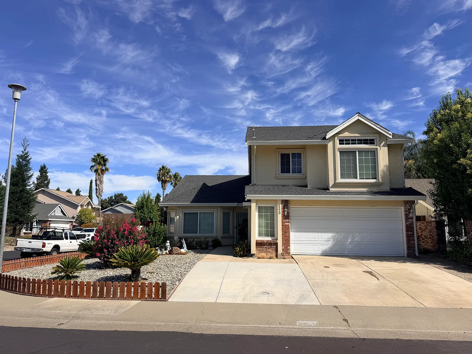 4 bed, 2800 sqft, $3,695 — Photo 1