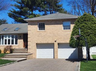 51 Ivy Drive, Jericho, NY