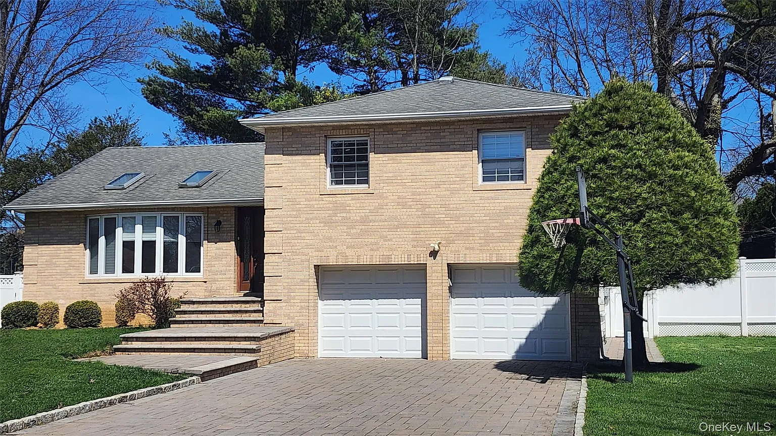 51 Ivy Drive photo 1