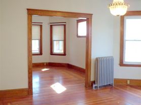 40 Kenmere Rd, Medford, MA
