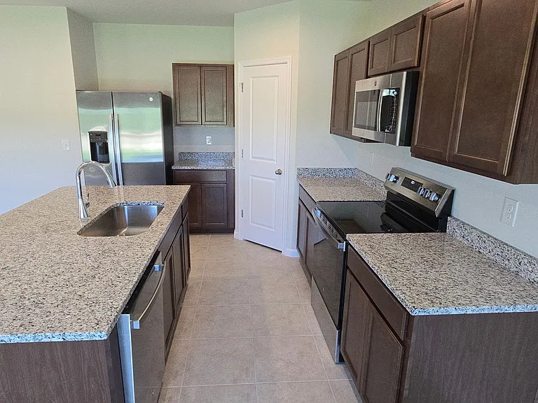 1610 Minnesota Rd — Photo 18