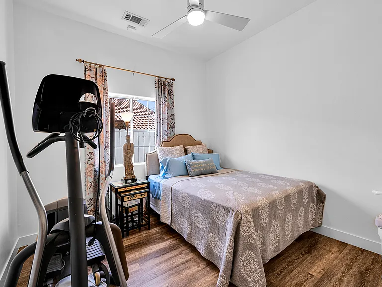 53980 Avenida Mendoza — Photo 21