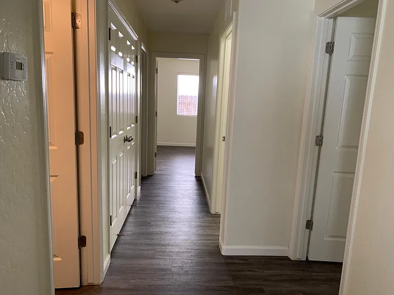 4650 W Rialto Ave — Photo 6
