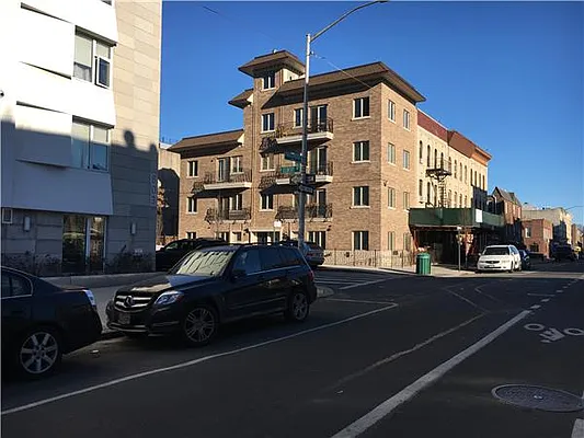 Rented by Avenue Sotheby's International Realty | media 22